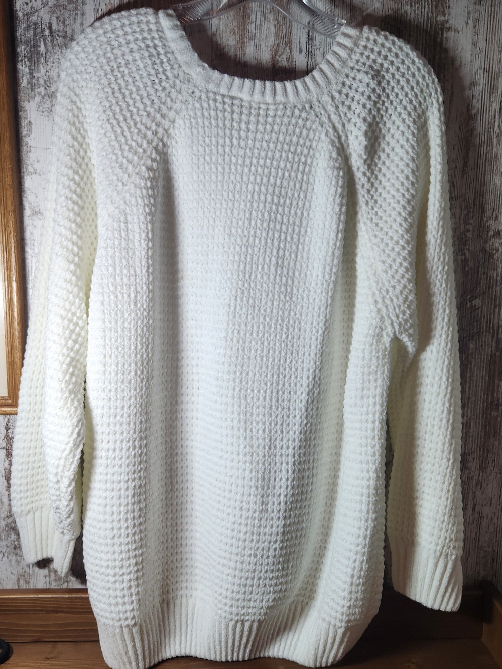 Relaxed White Waffle-Knit Crewneck Sweater Size XL - Picture 5 of 5